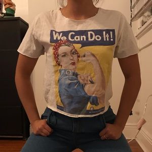GRAPHIC TEE. WE CAN DO IT WOMENS EMPOWERMENT